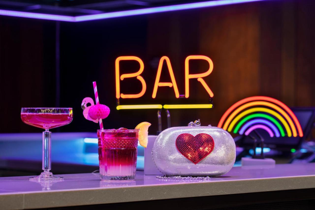 Moxy Szczecin City Экстерьер фото
