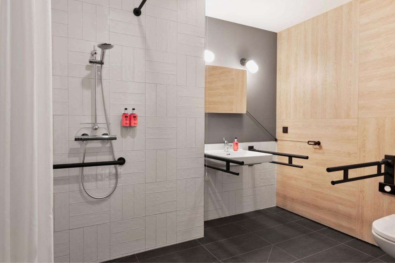 Moxy Szczecin City Экстерьер фото
