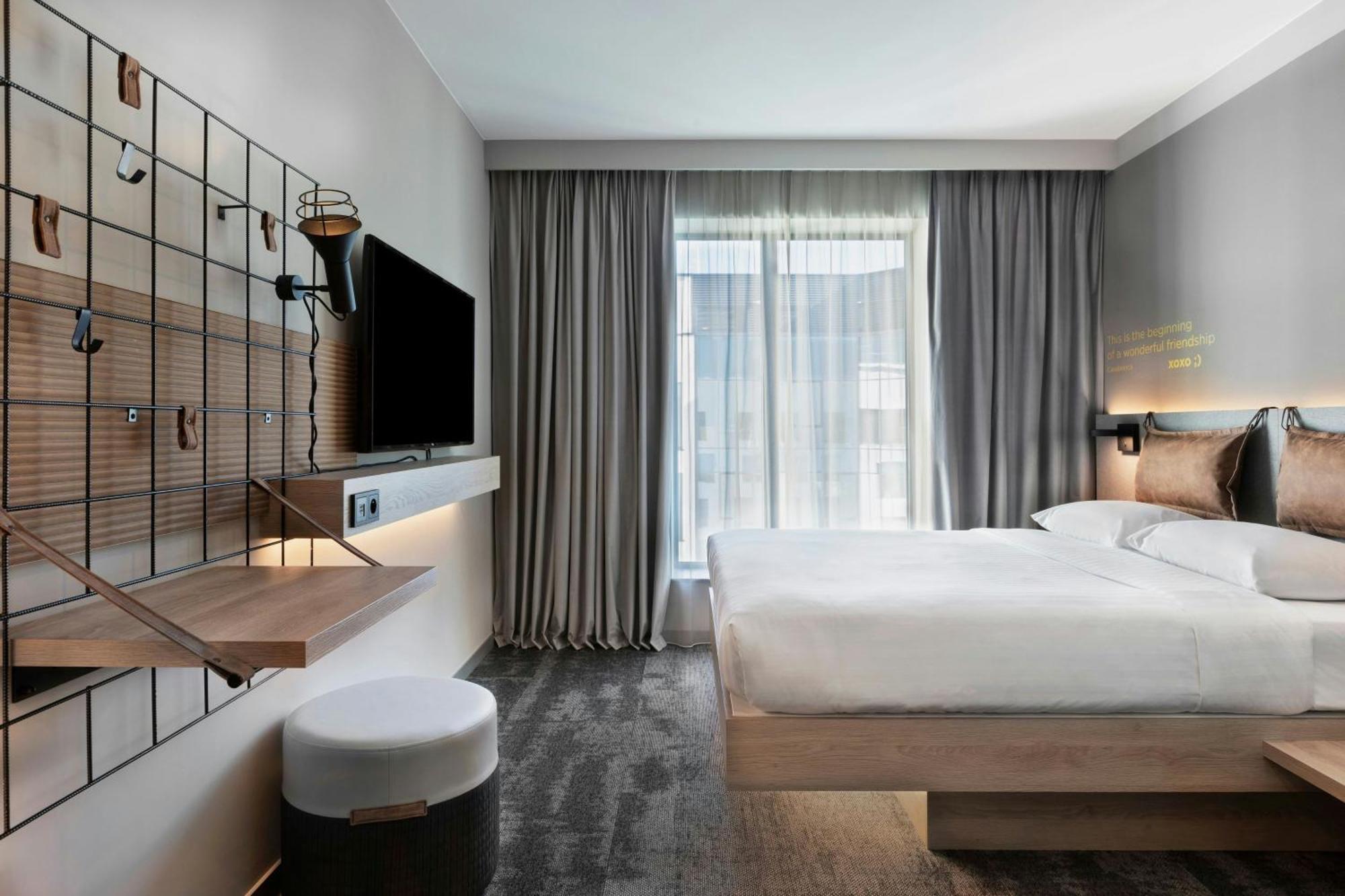 Moxy Szczecin City Экстерьер фото