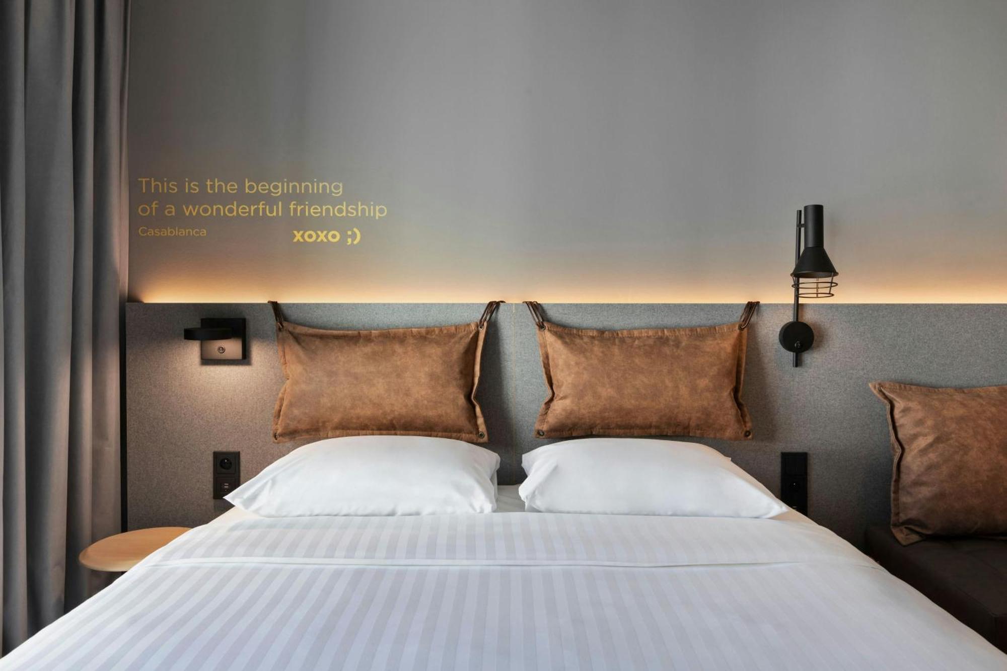 Moxy Szczecin City Экстерьер фото